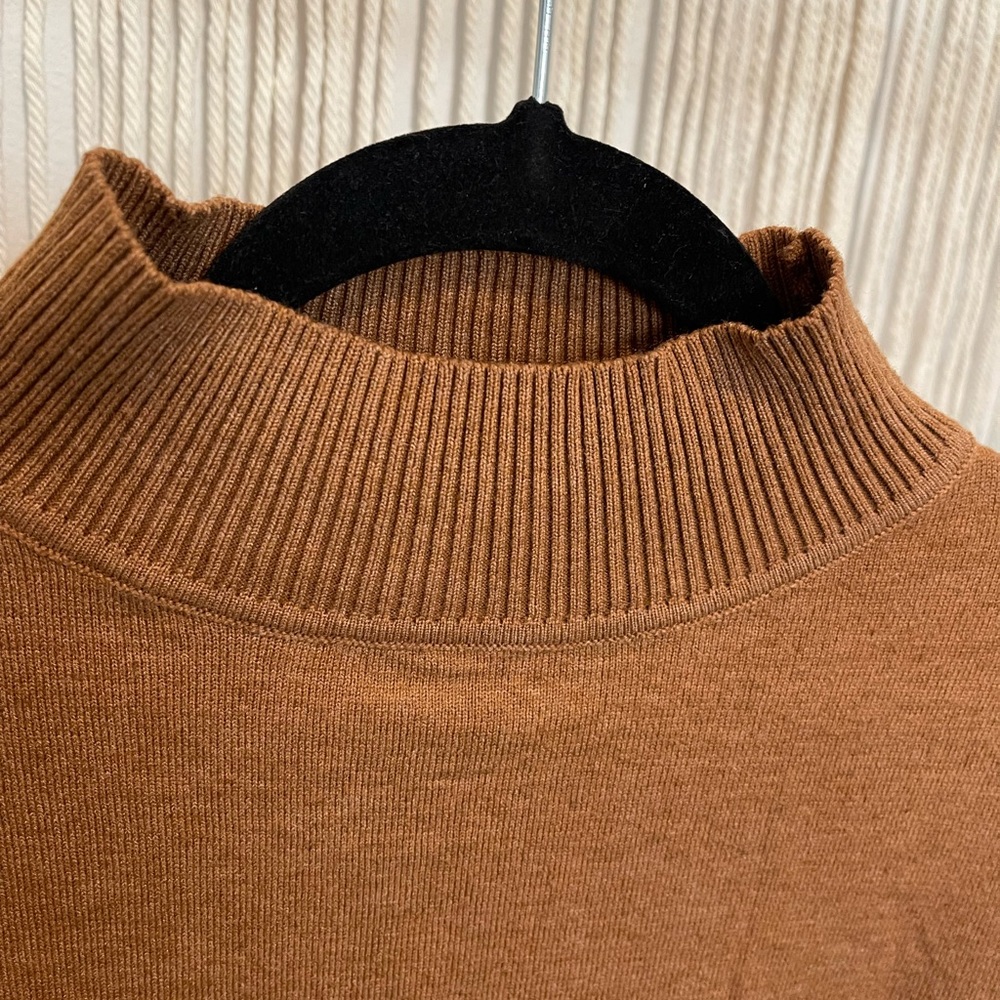 NWOT Urban Chic Style Mock Neck Pullover Sweater Size L - Picture 4 of 7